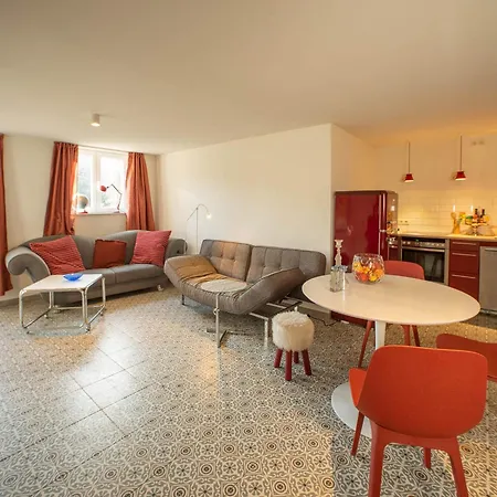 Loft 4 *